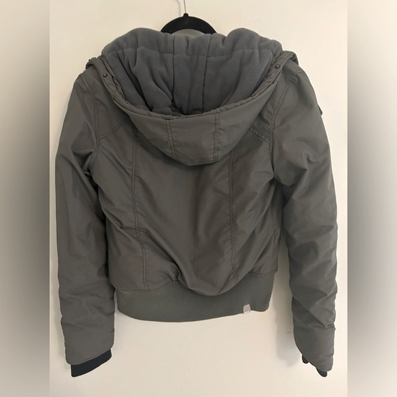 Bench Ladies Winter Jacket - Picture 9 of 11